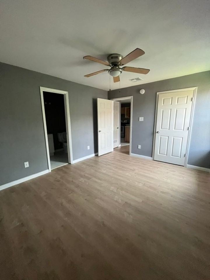 3303 Toledo Dr #D - Photo 5 of 12