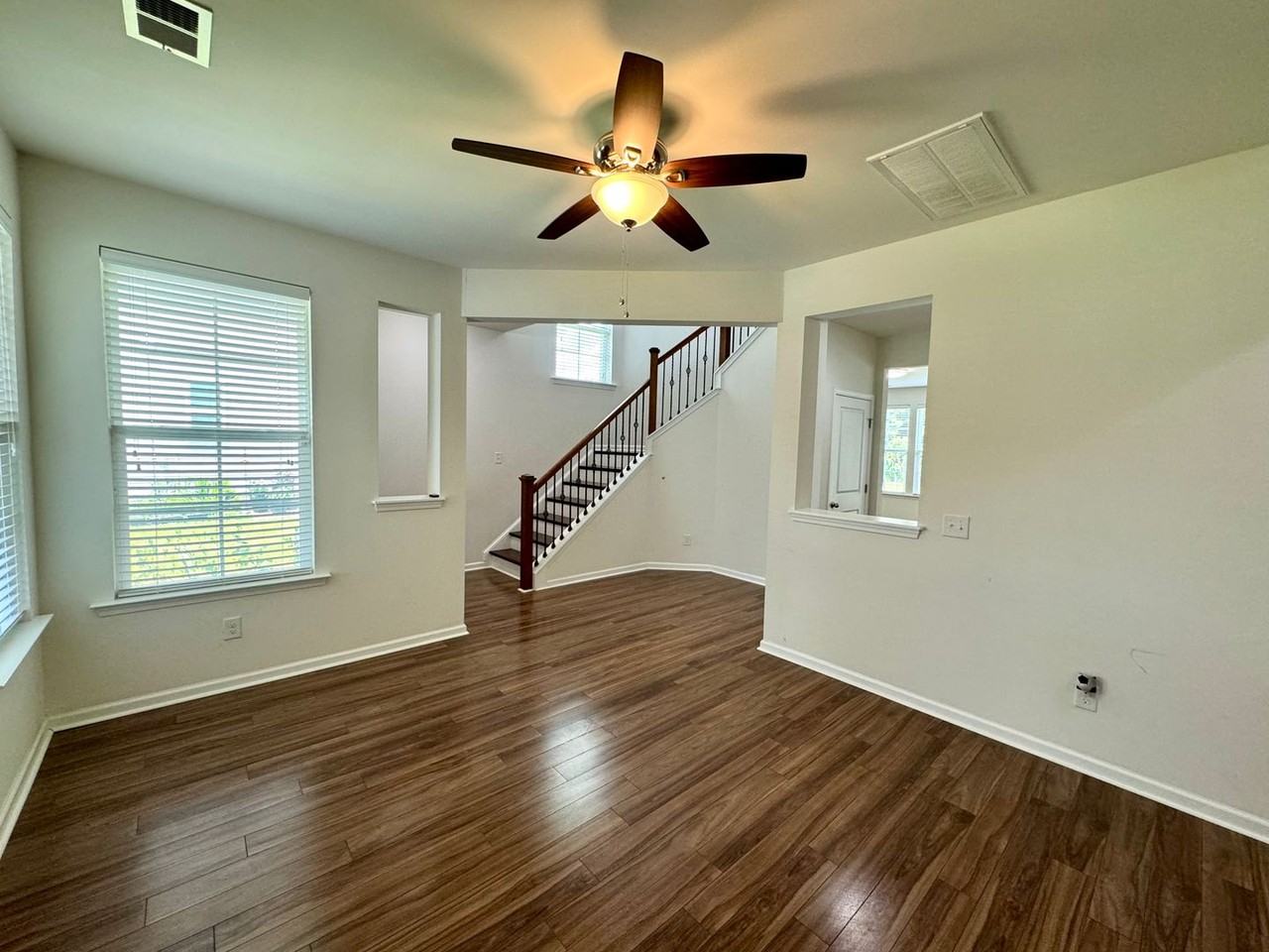 1508 Sanborll Landing Dr - Photo 5 of 18