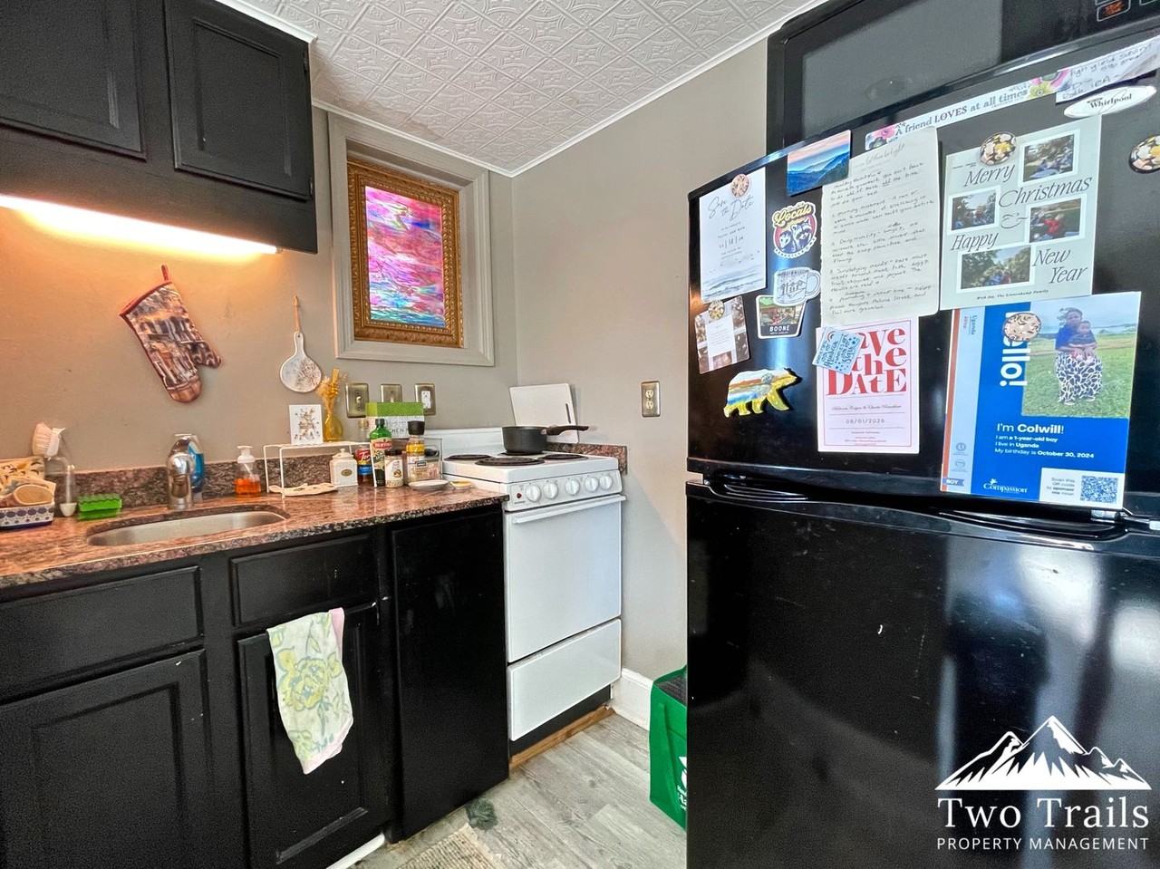 538 N Main St - Photo 6 of 10
