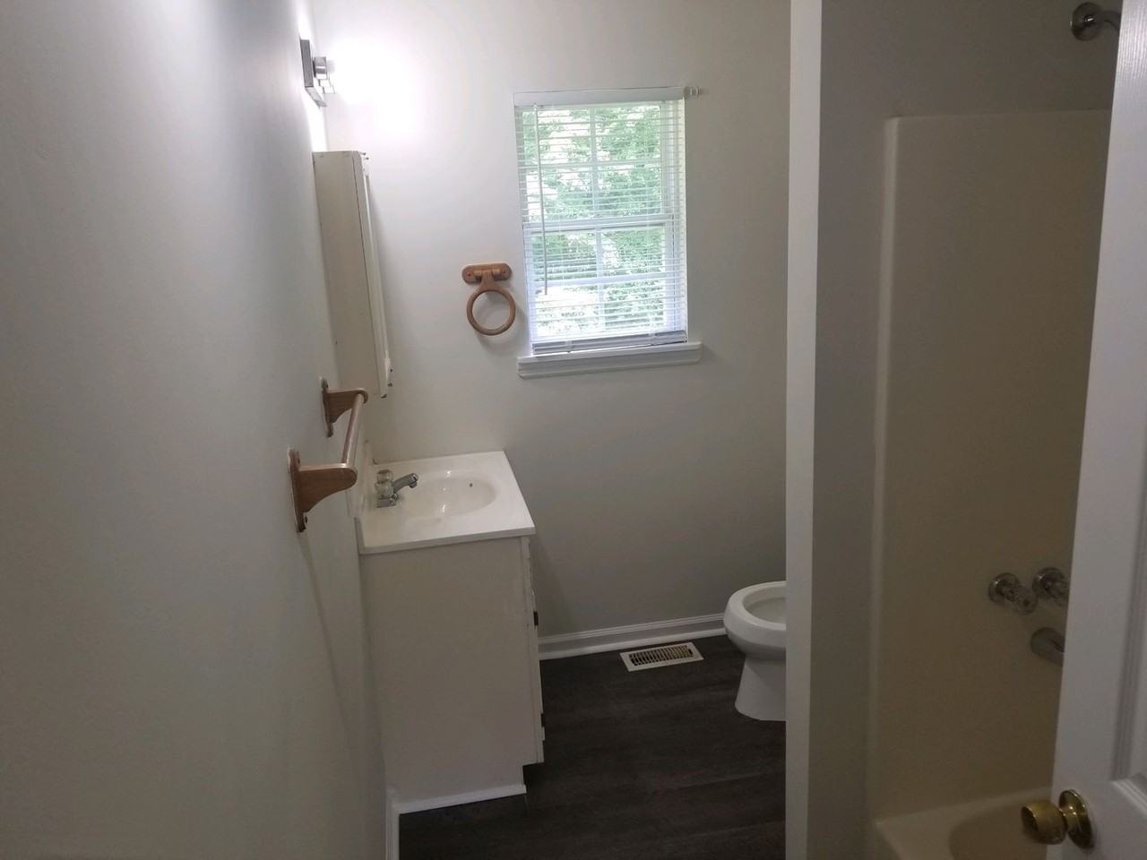 151 Spirit Cir - Photo 3 of 7
