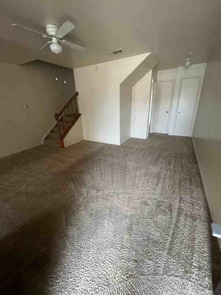 1103 Horizon Dr - Photo 2 of 7