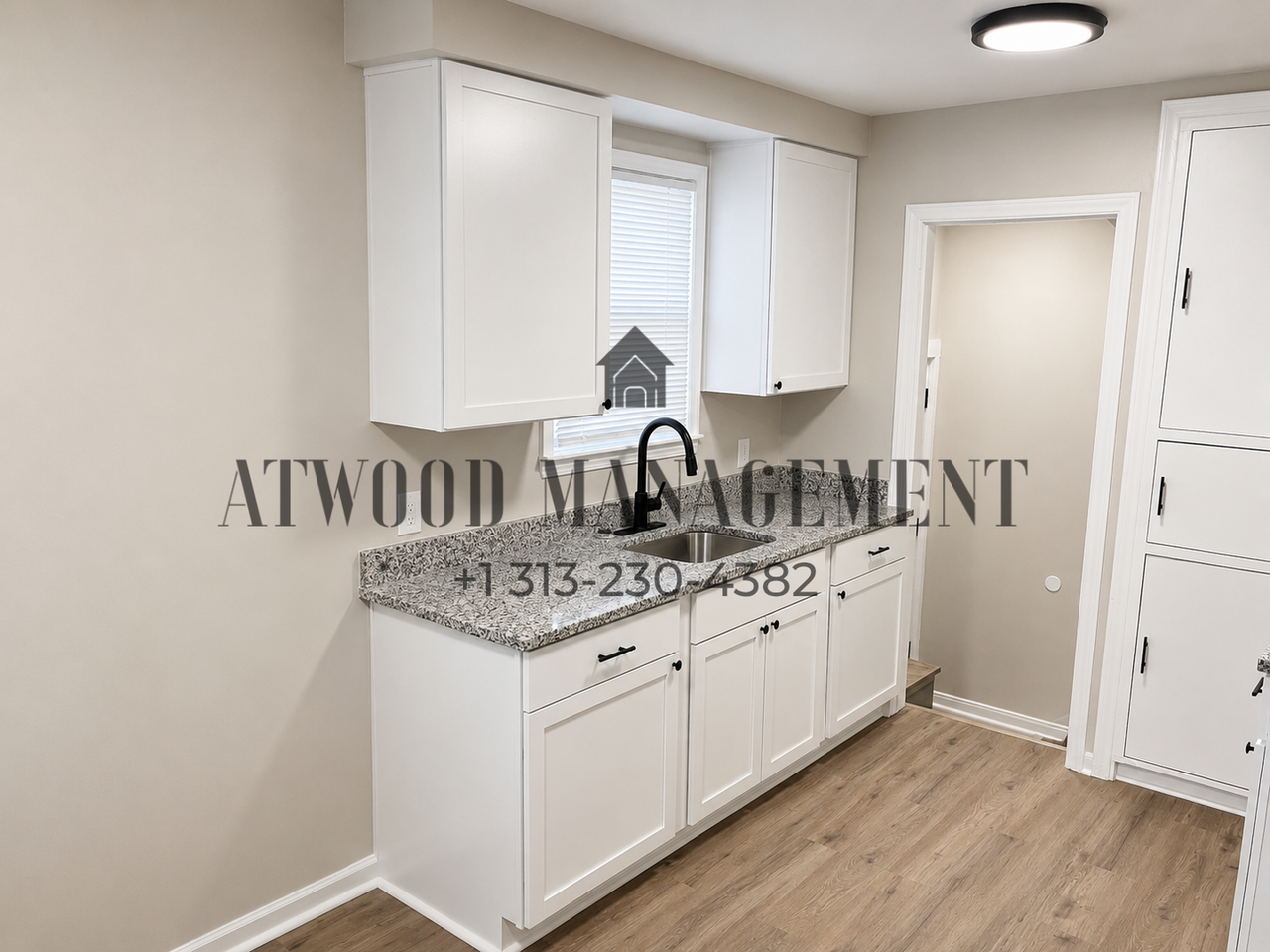 8283 Vaughan St - Photo 4 of 10