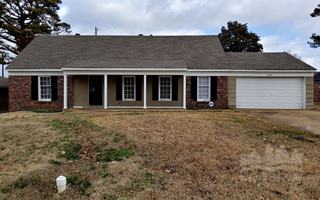 featured image of 1392 Singing Trees Dr