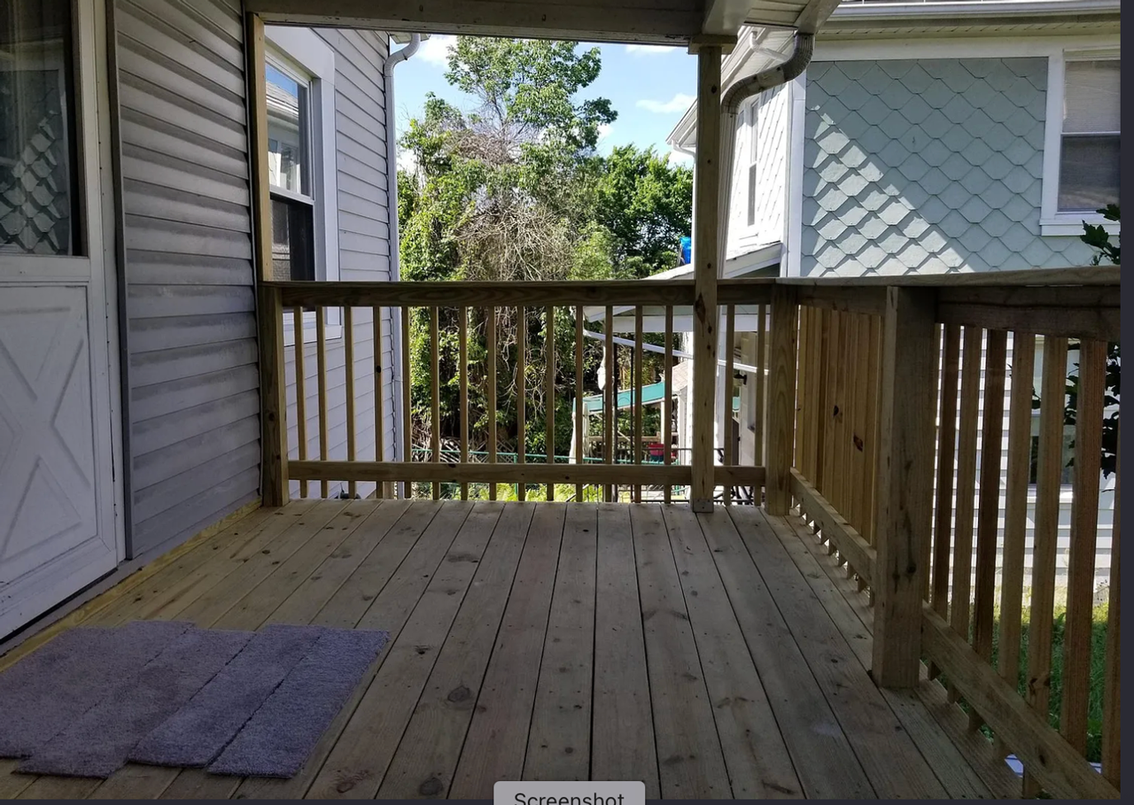 1336 Fallowfield Ave - Photo 2 of 18