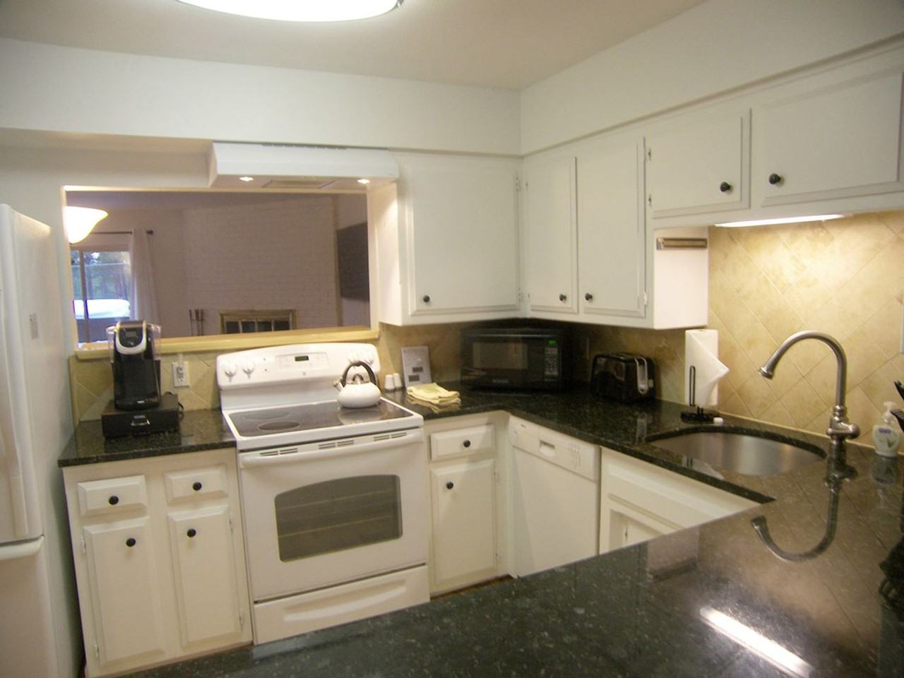 866 Northwood Blvd #26 - Photo 4 of 12