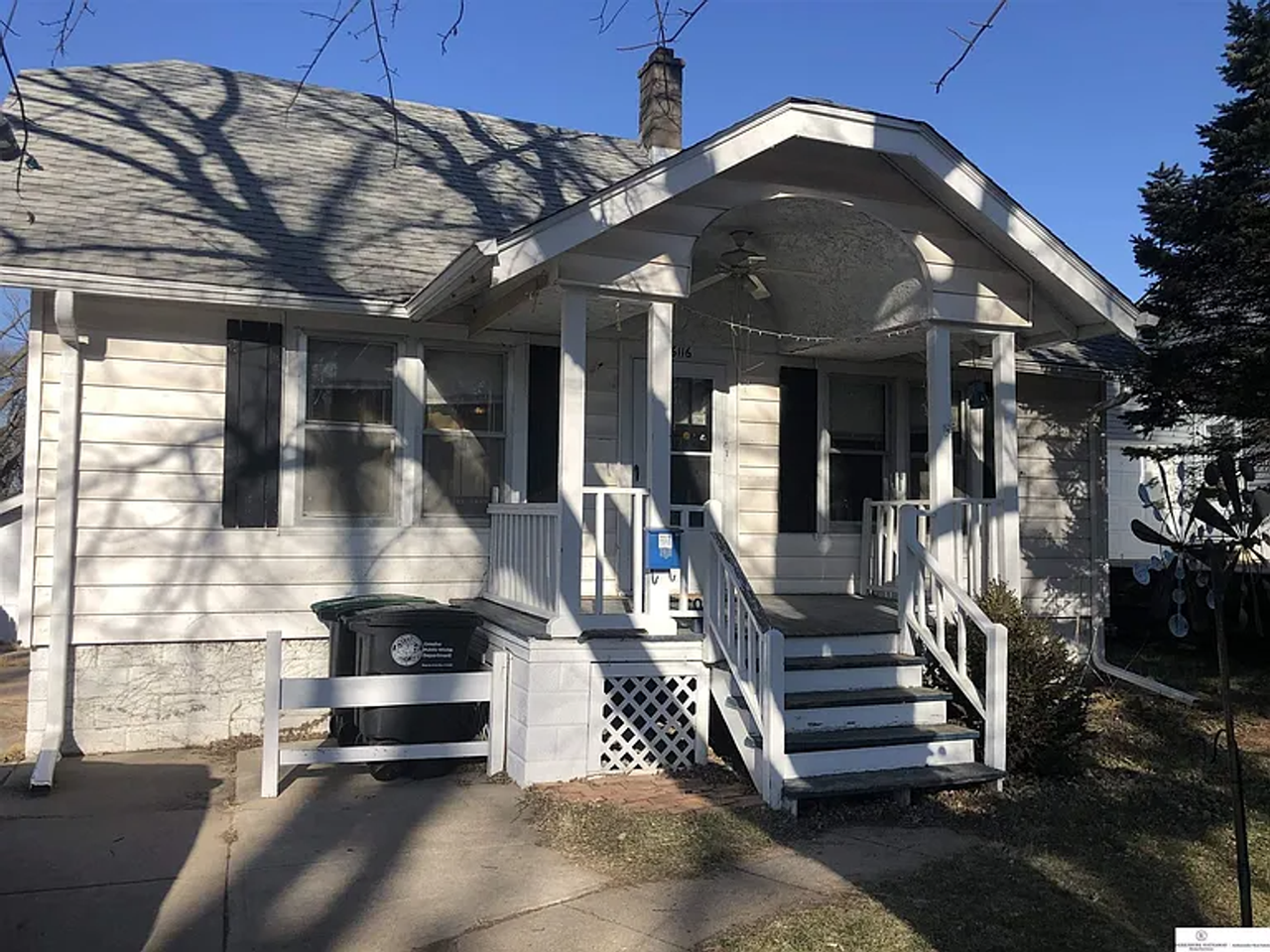6116 Pinkney St - Photo 2 of 15