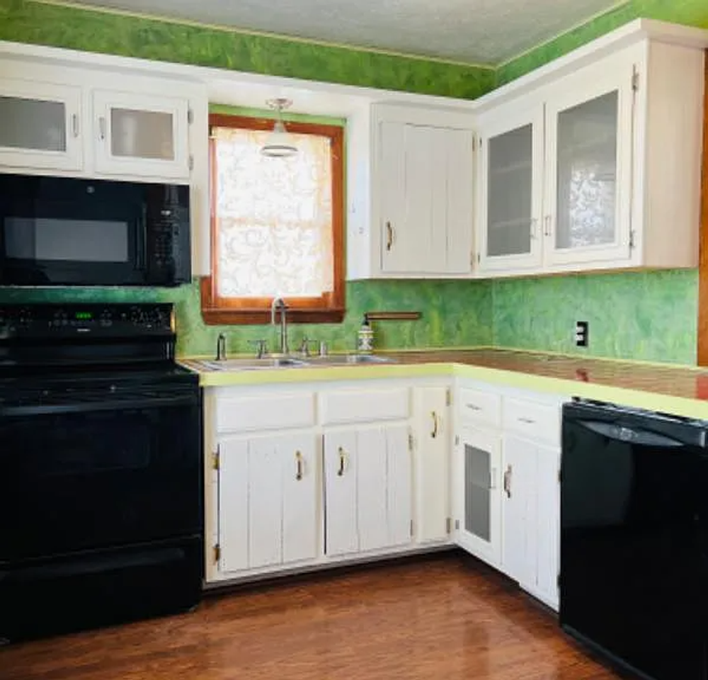 6116 Pinkney St - Photo 5 of 15
