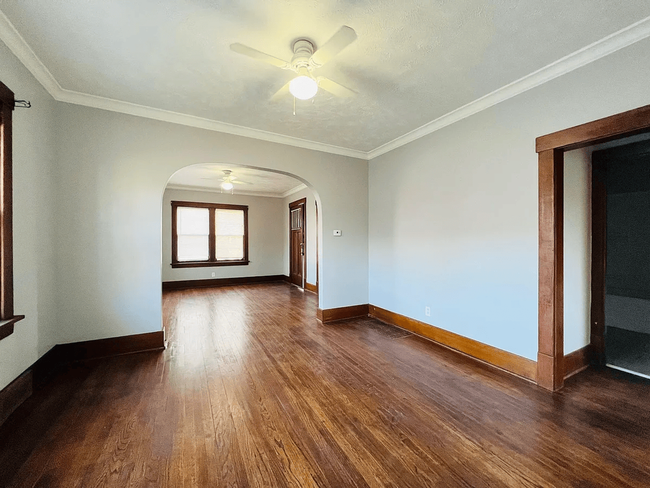 2914 N 49th Ave - Photo 7 of 9