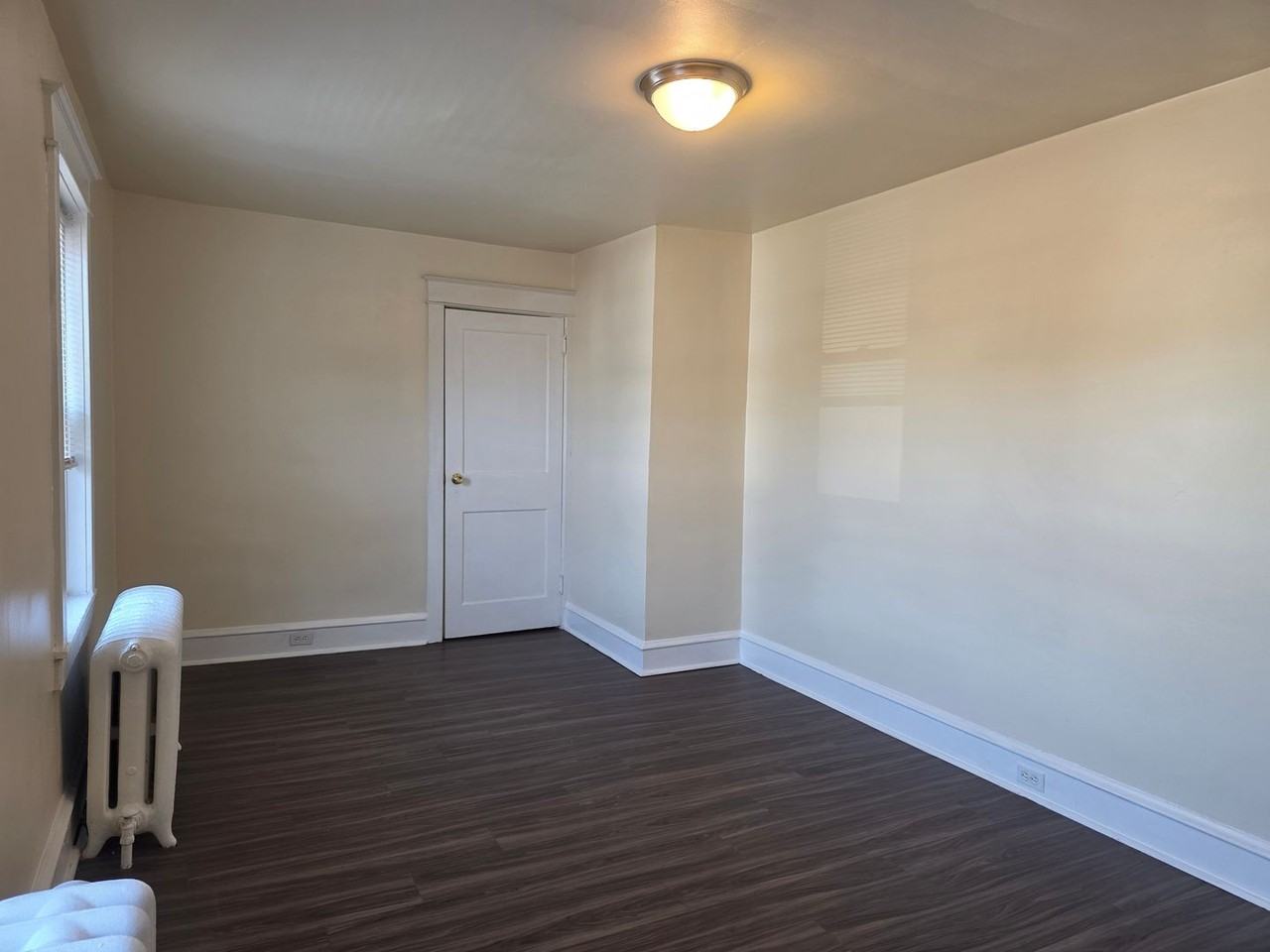 100 S Maryland Ave - Photo 2 of 13