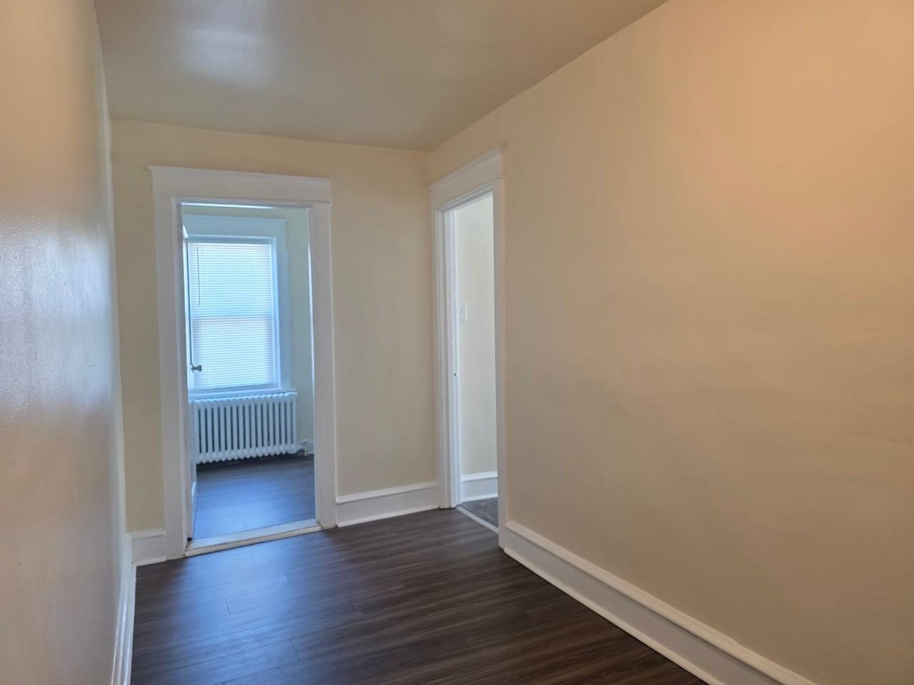 100 S Maryland Ave - Photo 4 of 13