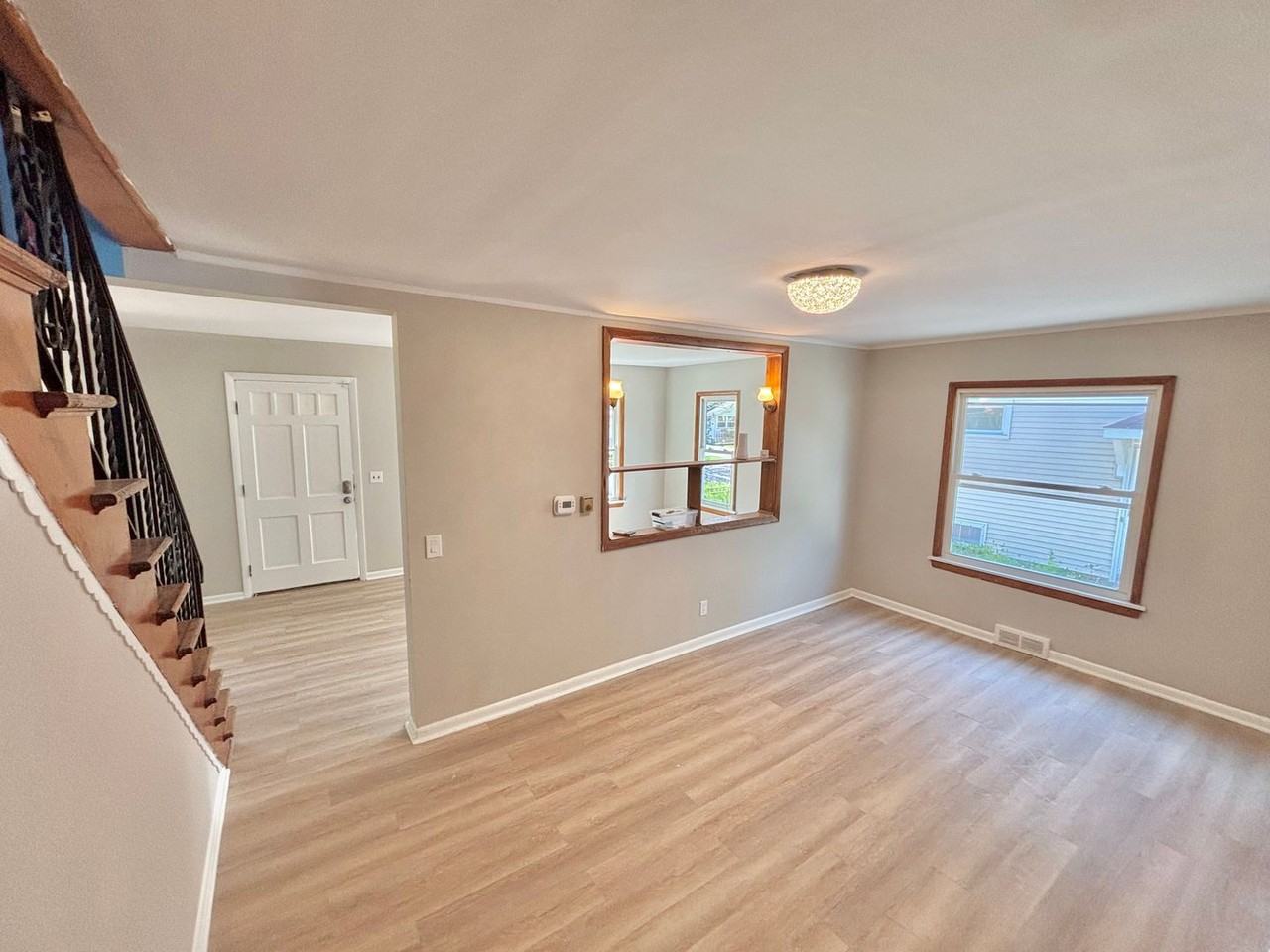 64 Chippendale Rd - Photo 7 of 17