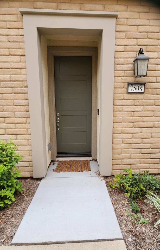 7508 Botany St - Photo 3 of 21
