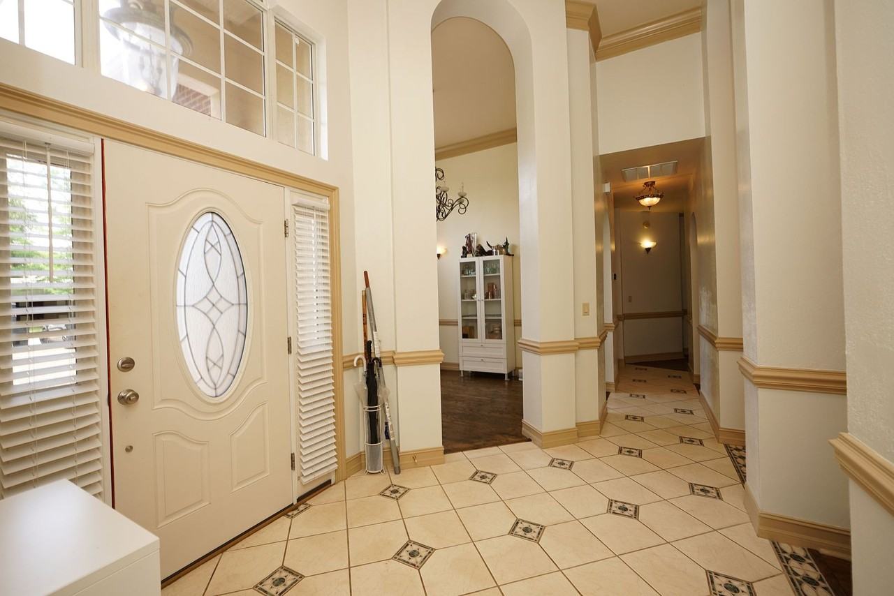 428 Riverchase Blvd - Photo 6 of 44