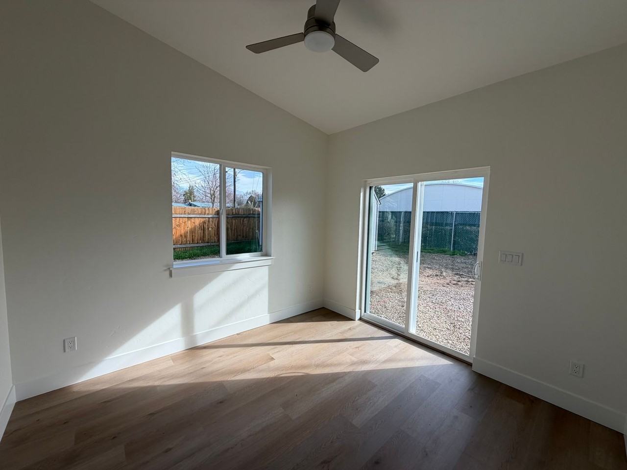 1410 S Newell St #100 - Photo 6 of 14