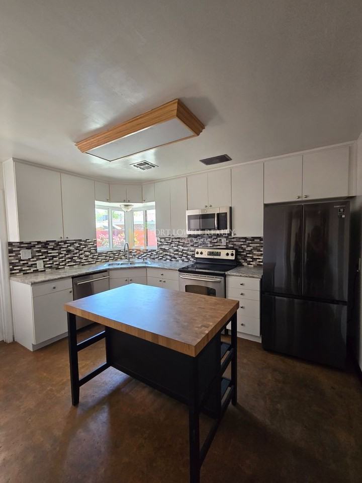 1307 W Thomas Rd - Photo 7 of 20