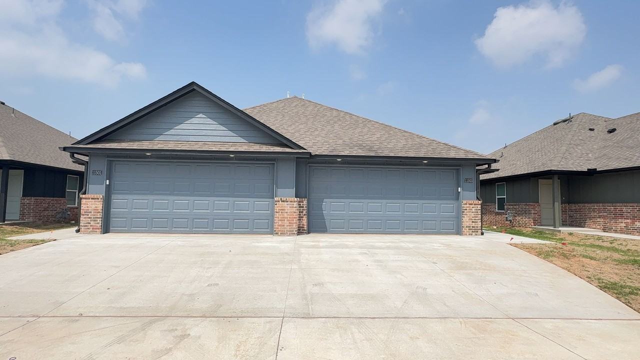 11503 N University Dr - Photo 2 of 21