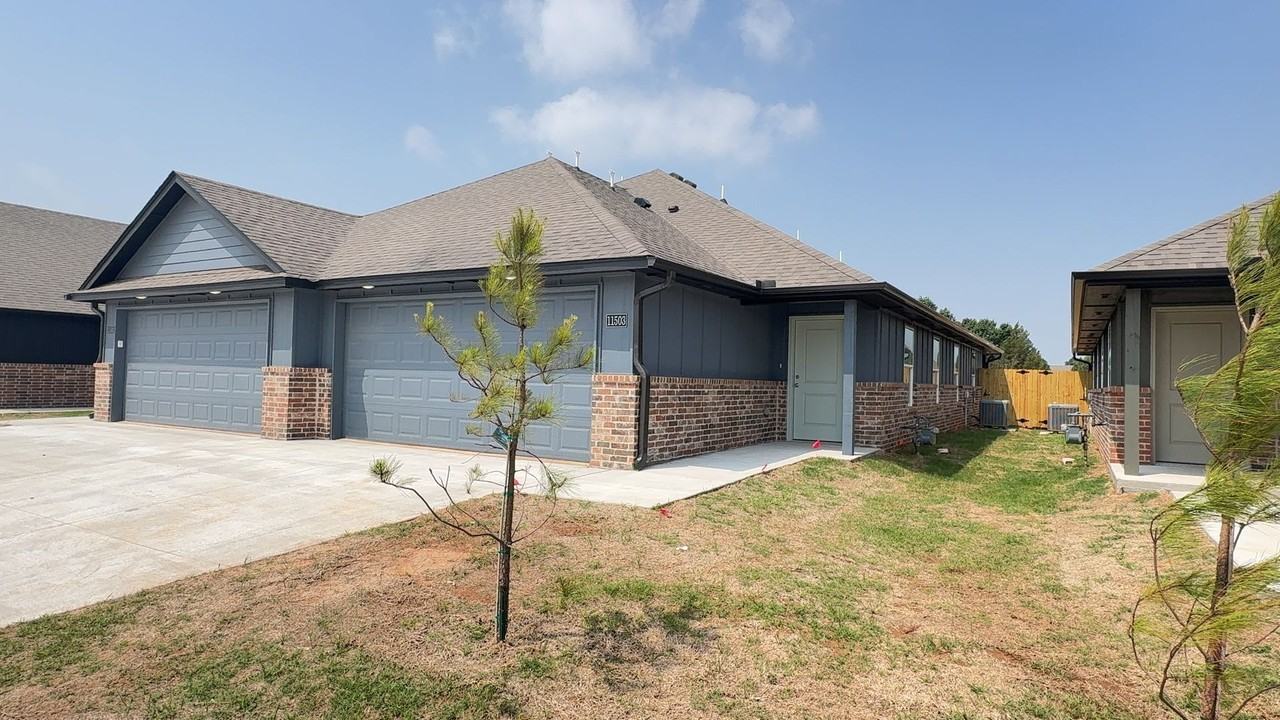 11503 N University Dr - Photo 3 of 21