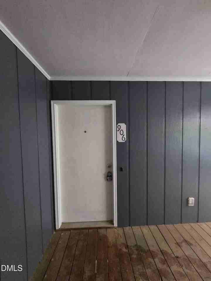 906 W Chatham St - Photo 2 of 14