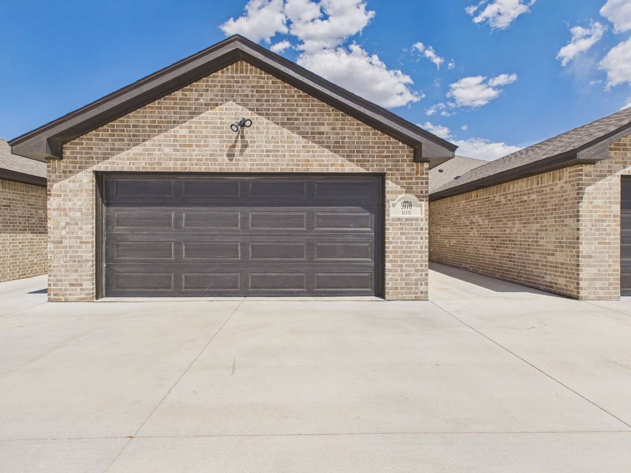 9770 Elite St - Photo 2 of 49