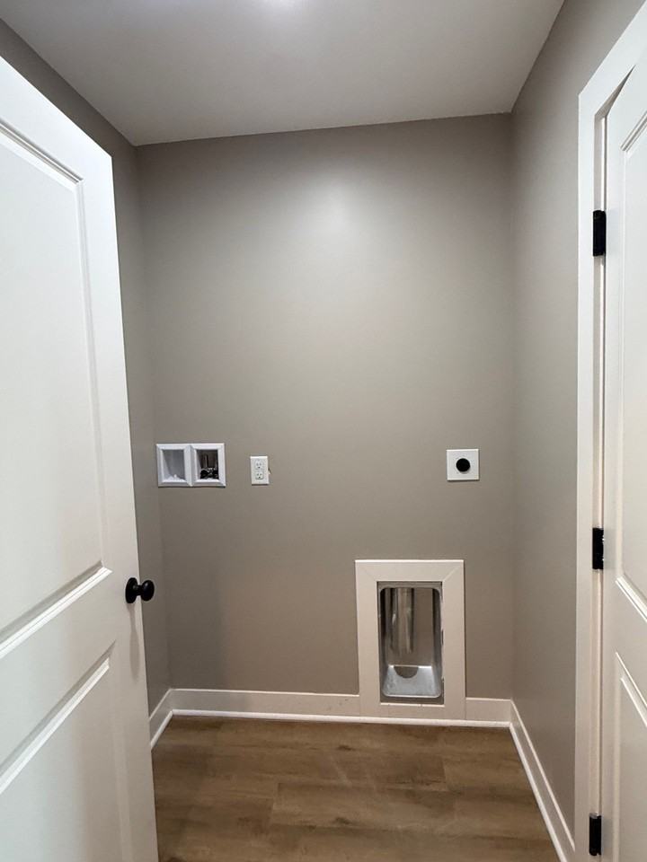 Benton duplex - Photo 4 of 15