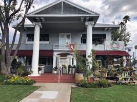 featured image of 1020 Fair Oaks Ave
