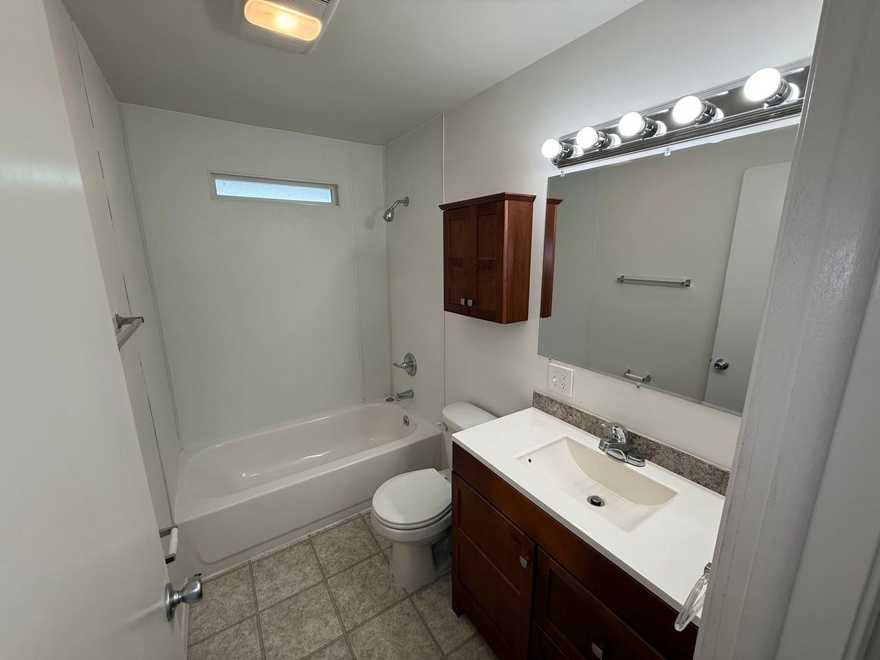 943 East Augusta Avenue - Photo 7 of 9