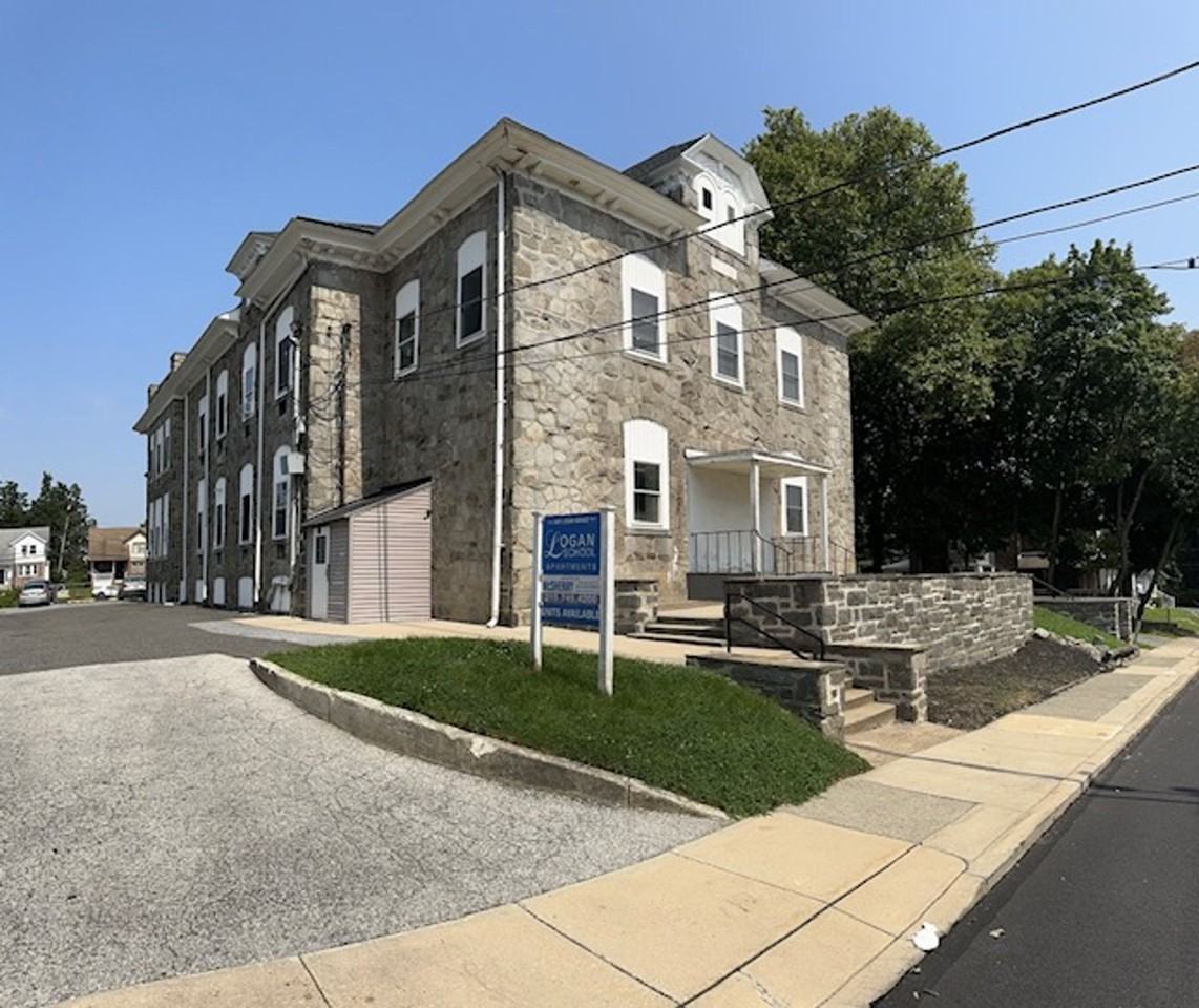 29 E Logan Ave - Photo 6 of 8