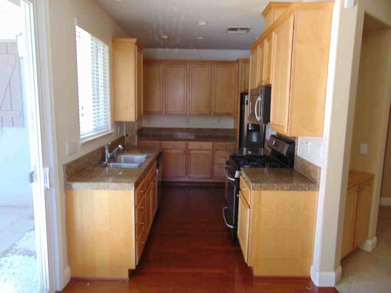 310 W Viento St - Photo 6 of 13