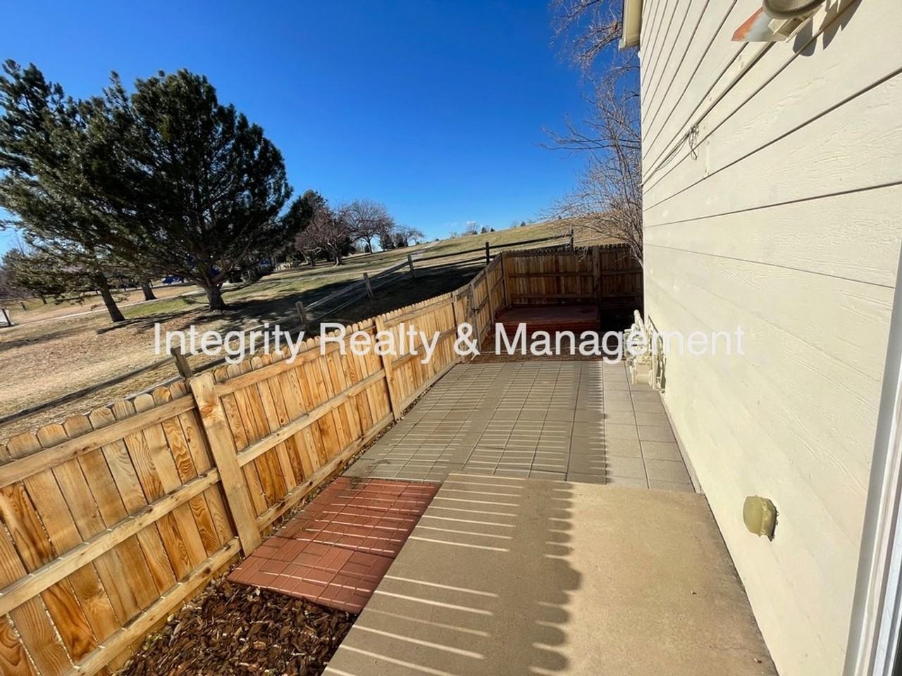 7777 S Steele St - Photo 7 of 22