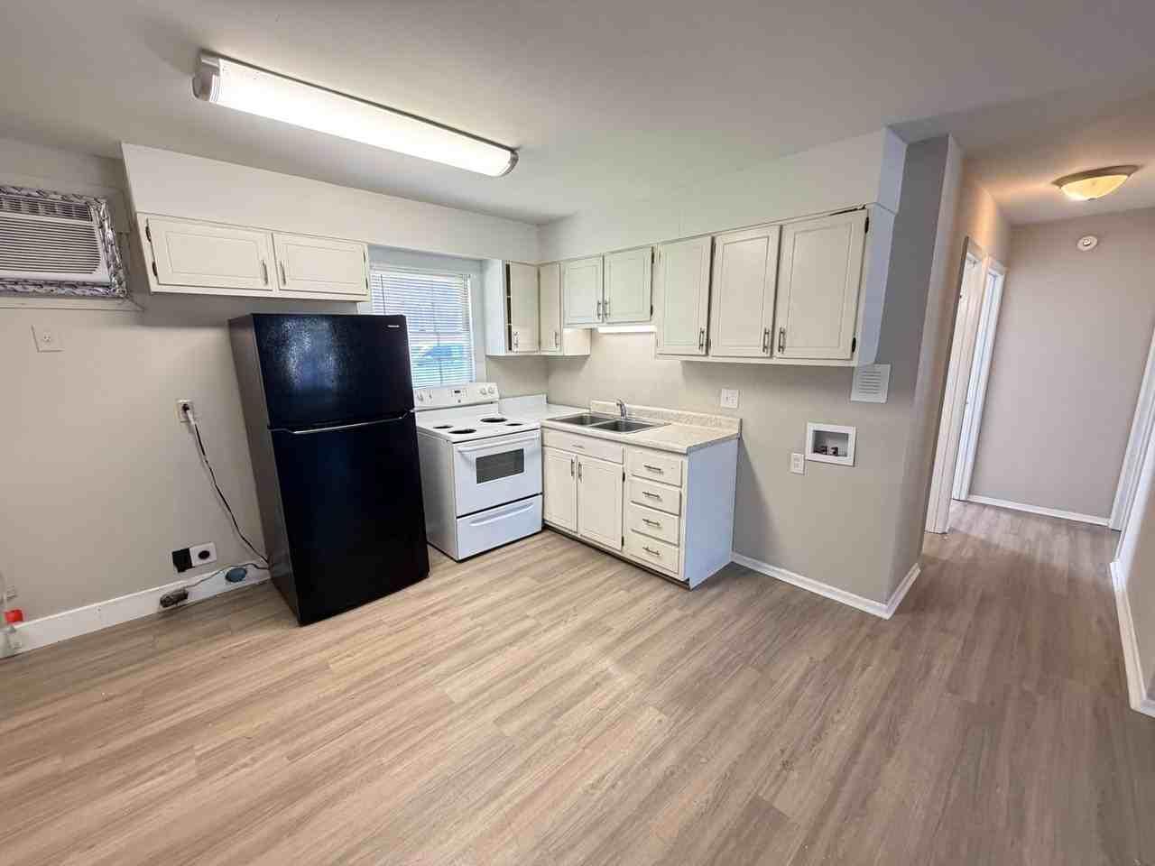 2202 S Main St - Photo 5 of 13