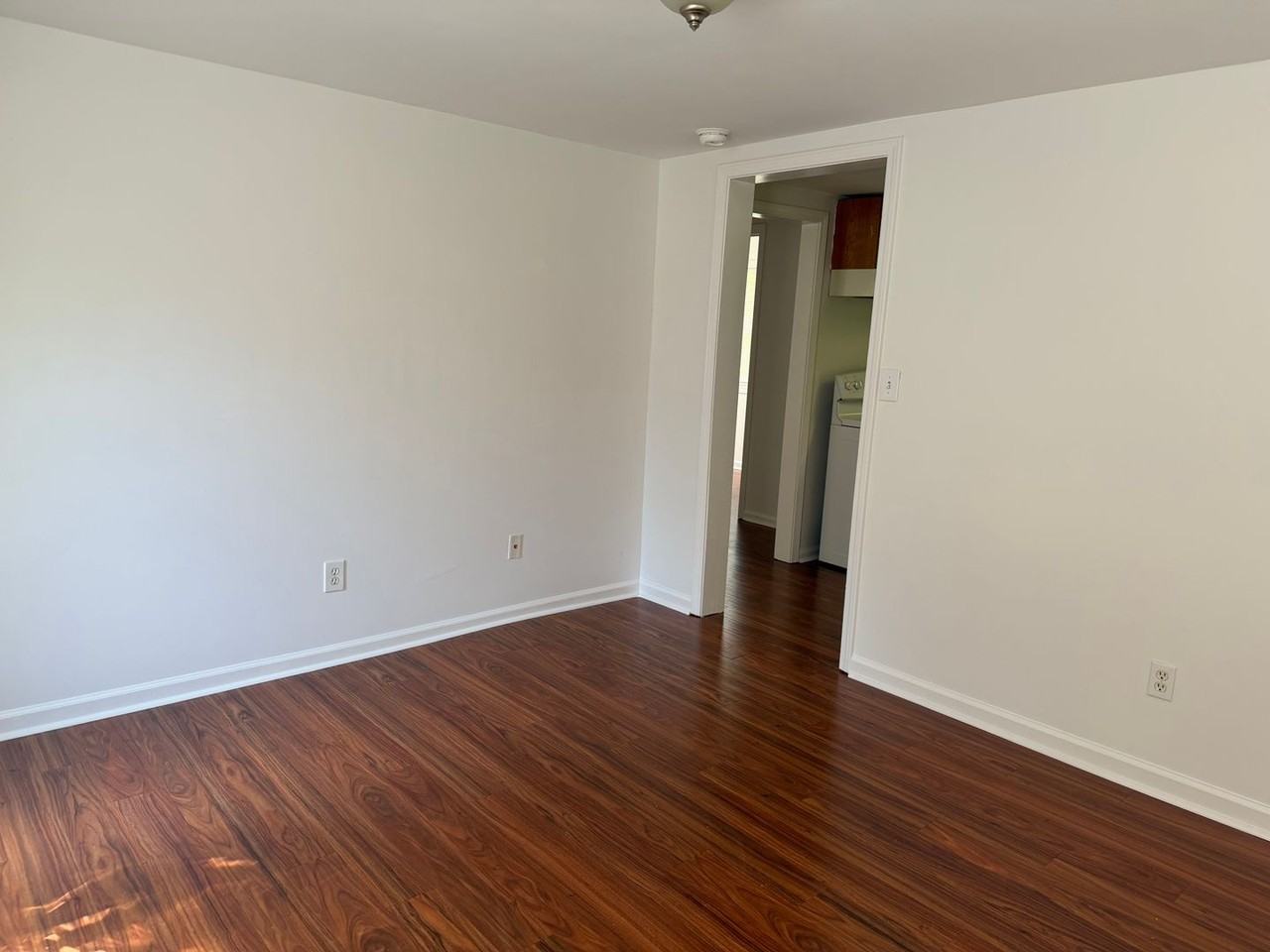 605 Wright Rd - Photo 3 of 10