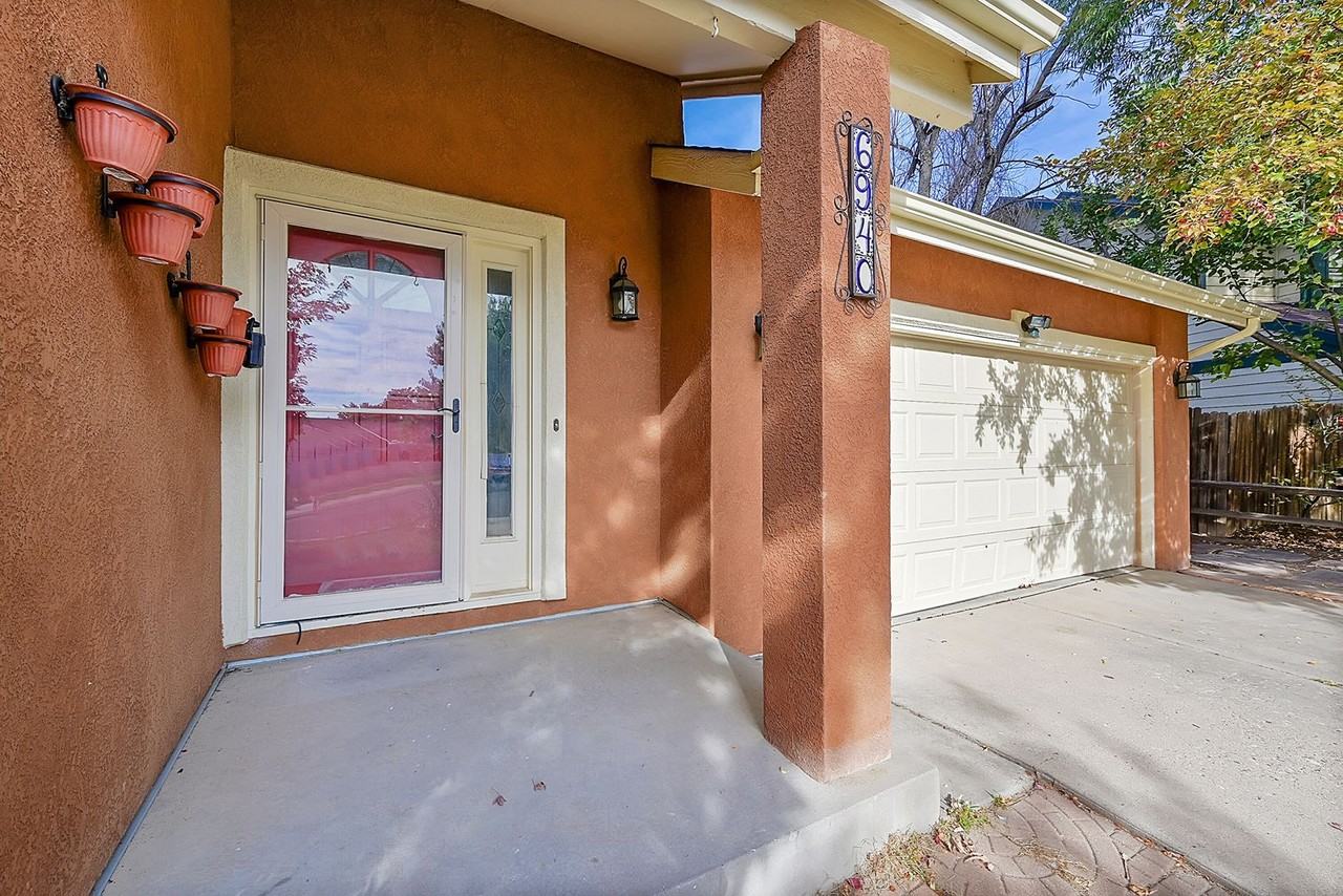 6940 Meadowwood Pl - Photo 2 of 30