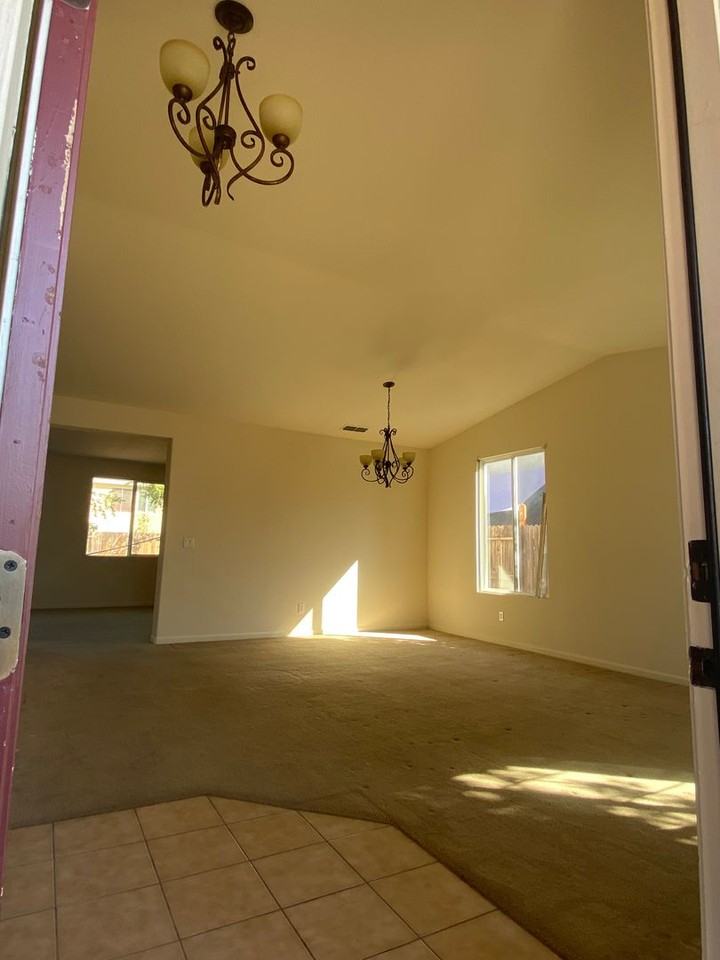 204 Arista Ct - Photo 3 of 26