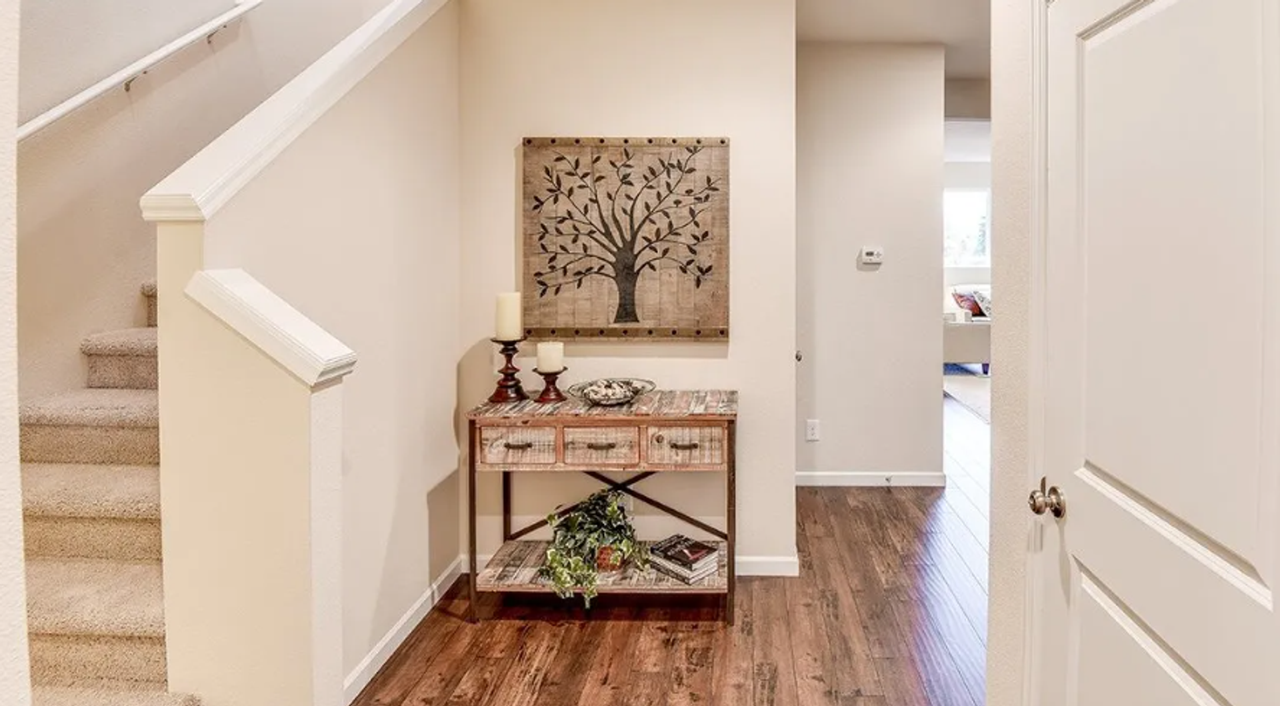 3632 Ne Pioneer St - Photo 2 of 17