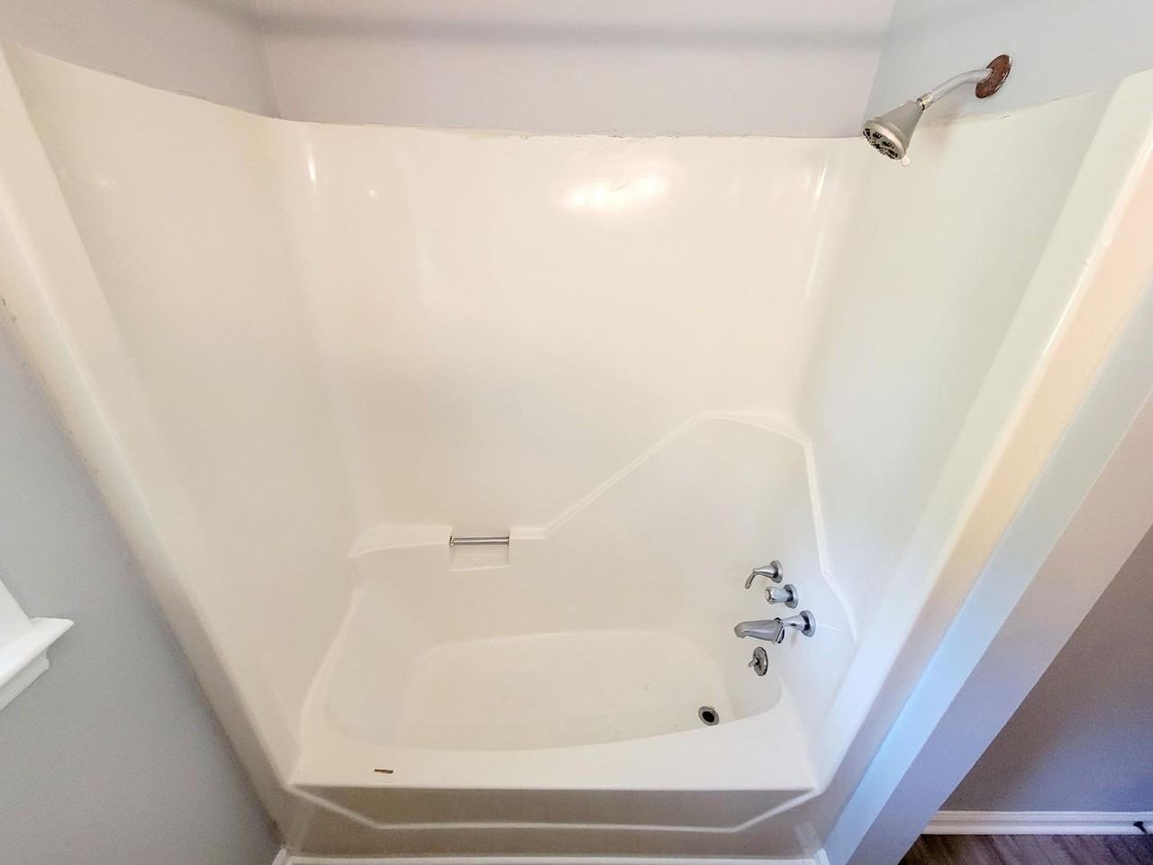 515 Burlington Ave - Photo 6 of 12