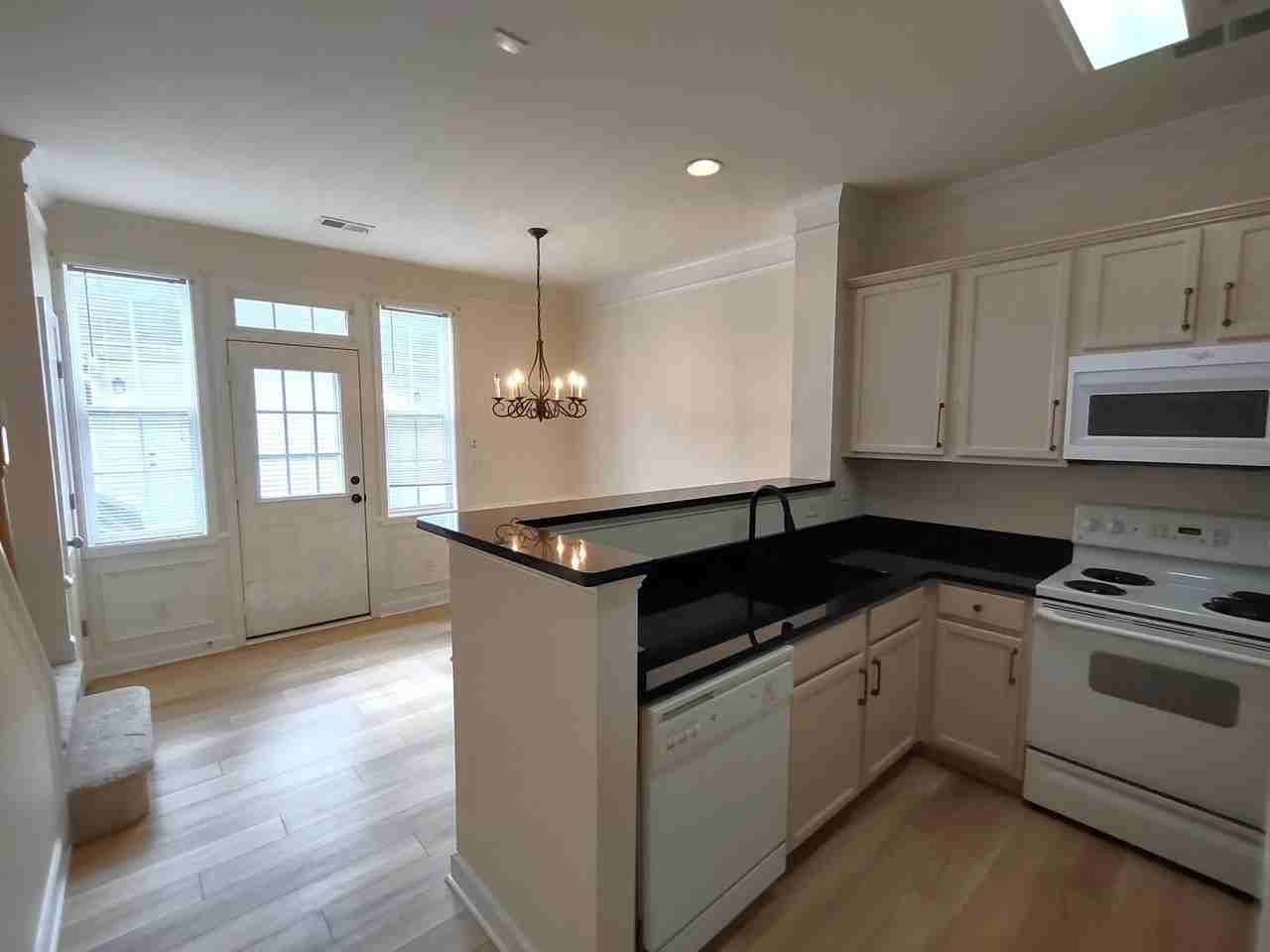 8606 Beaver Creek Dr - Photo 3 of 22