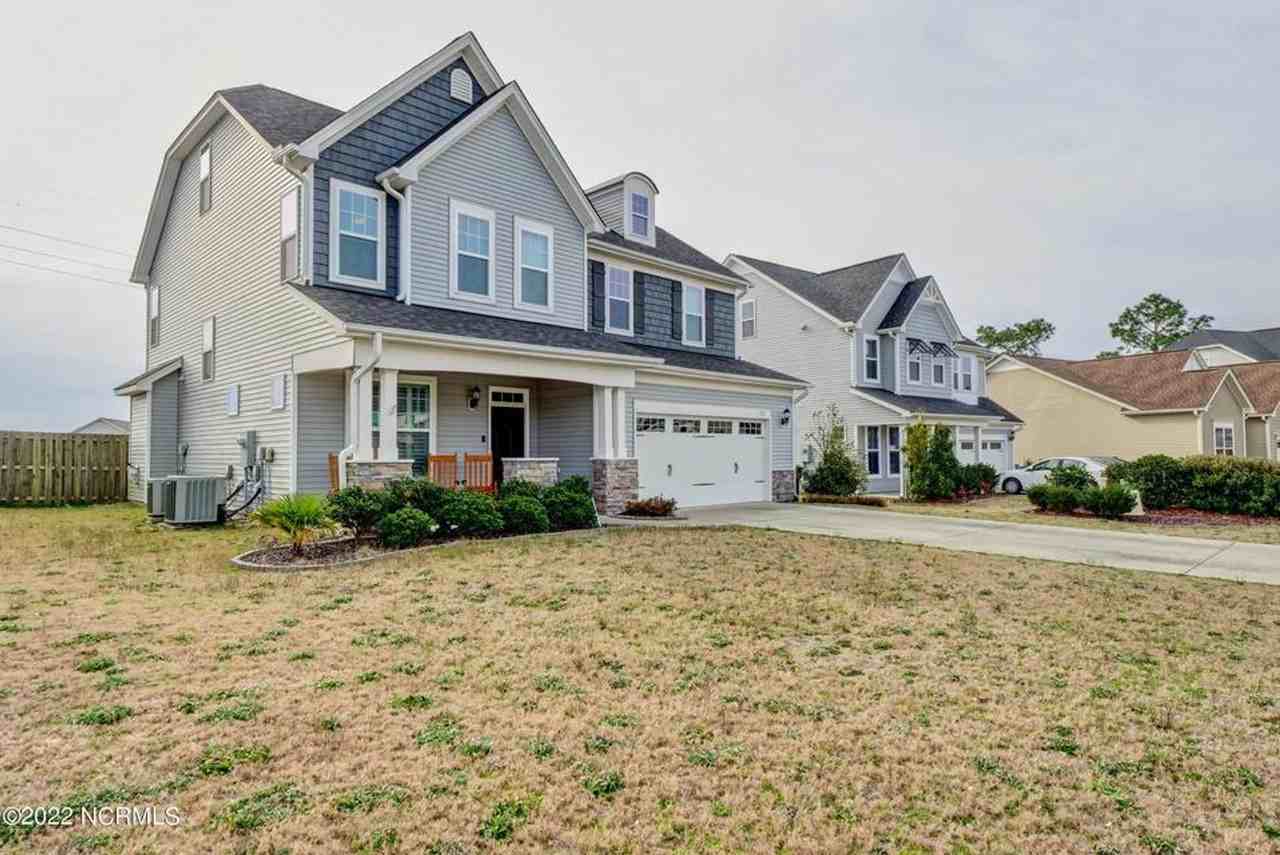 122 Hampton Dr - Photo 3 of 34