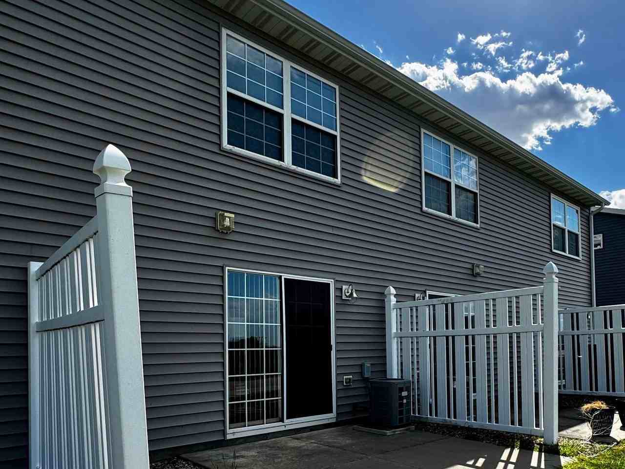 575 Pointe Ct Sw - Photo 2 of 18