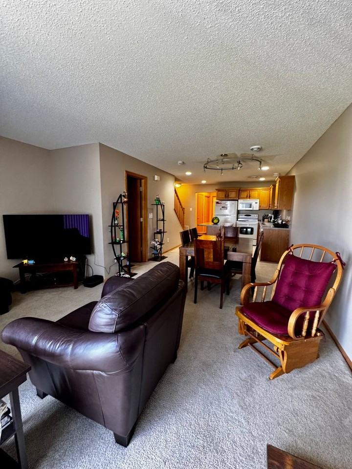 575 Pointe Ct Sw - Photo 5 of 18