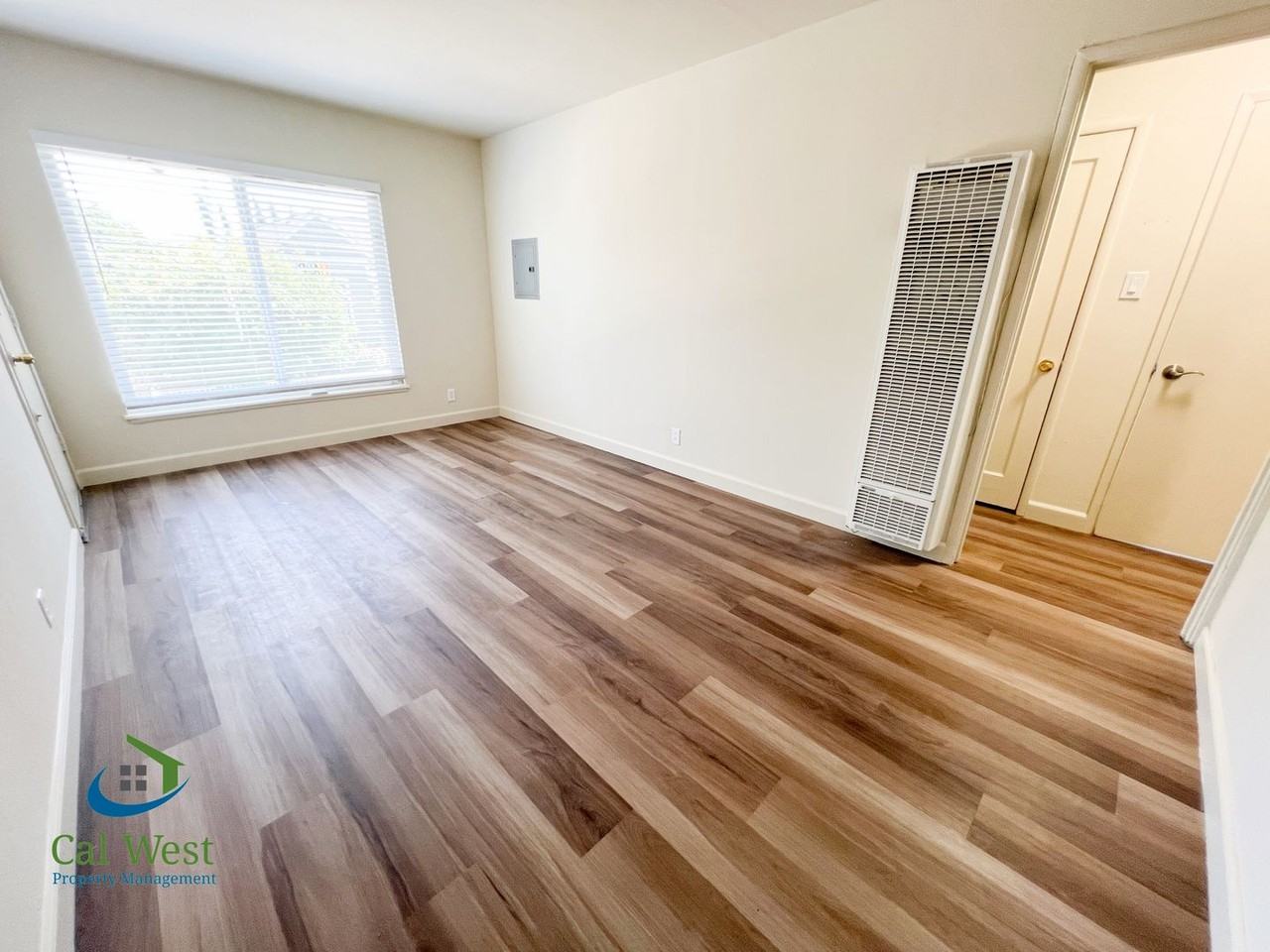 99 Atlas Ave - Photo 6 of 22