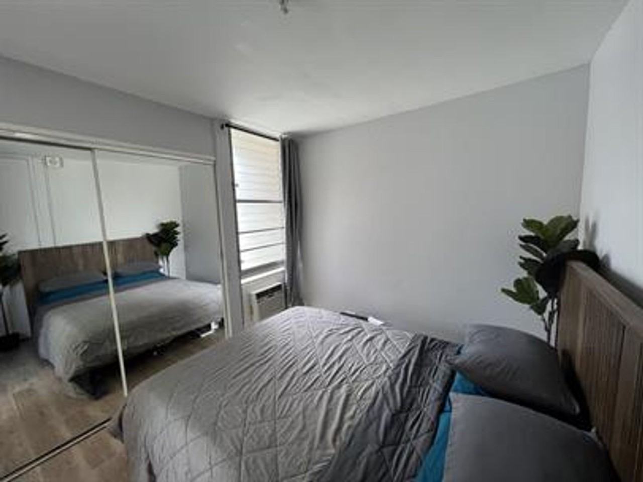1226 Alexander St #506 - Photo 5 of 7