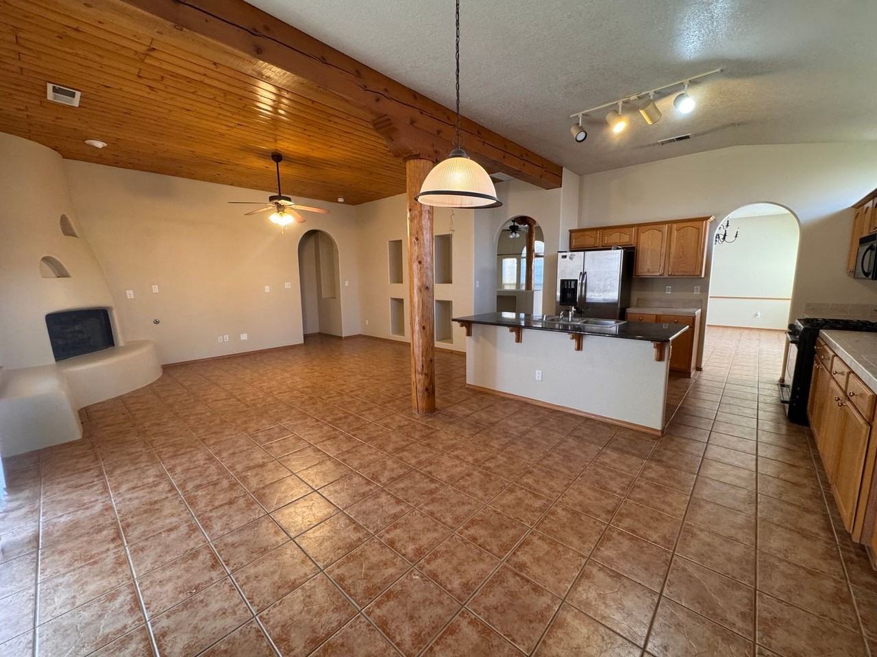 5596 Timberfalls Rd Nw - Photo 4 of 24