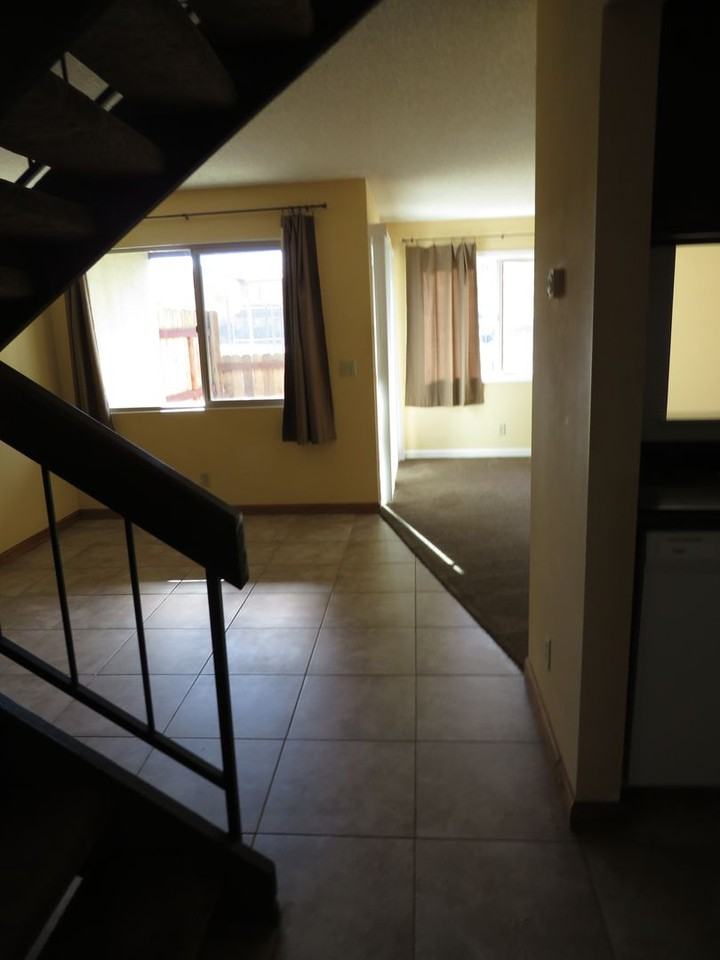 521 E Rice Ranch Rd - Photo 4 of 39