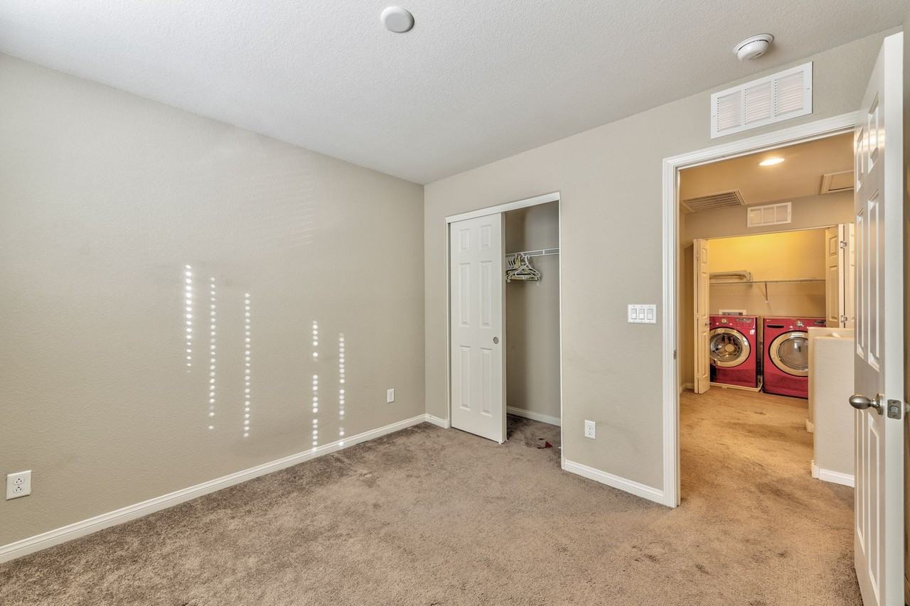 10954 Sardinia Sands Dr - Photo 7 of 16