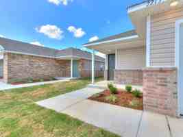 featured image of 2213 Se 90th St