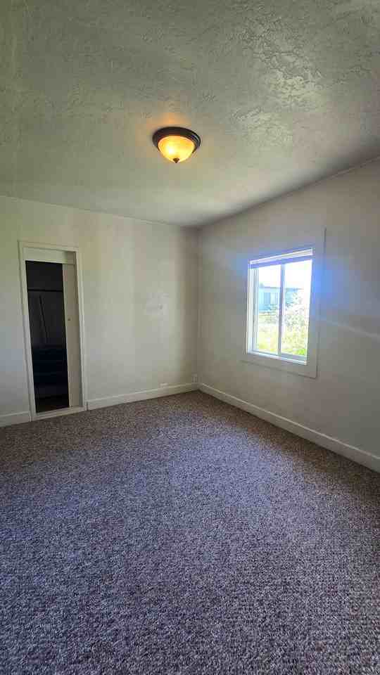 691 School Rd - Photo 4 of 19