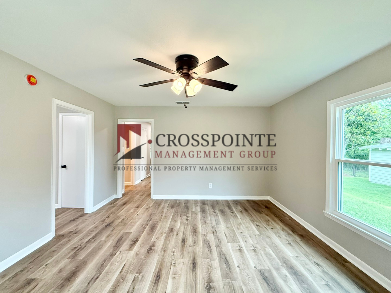 311 N Virginia Ave - Photo 5 of 20