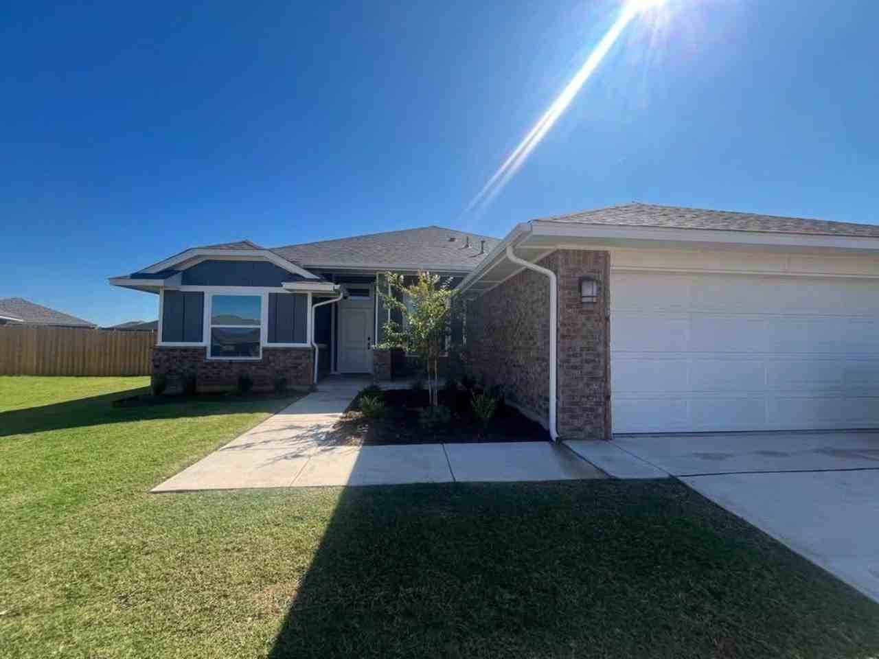 18220 Austin Ct - Photo 2 of 34