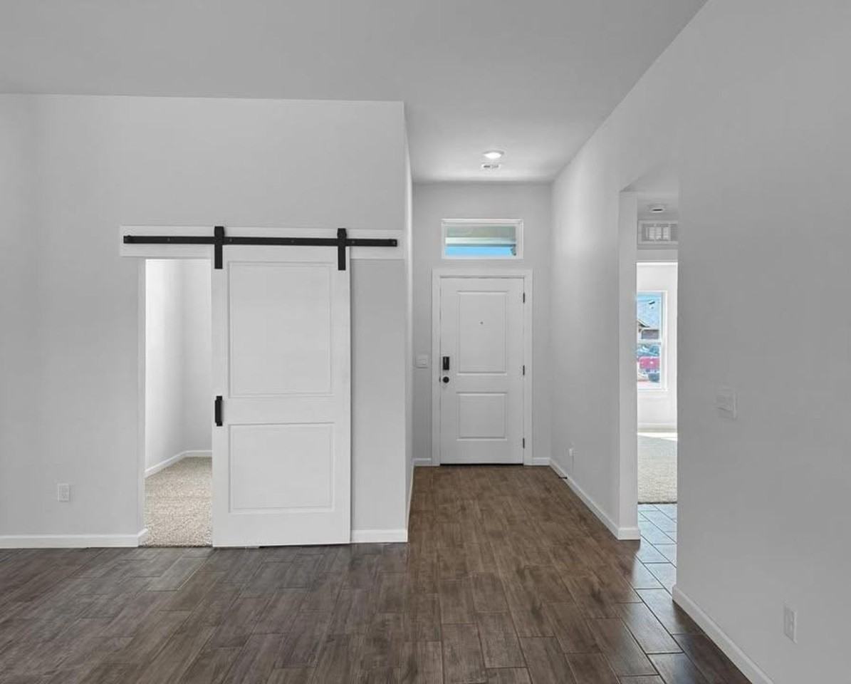 18220 Austin Ct - Photo 7 of 34