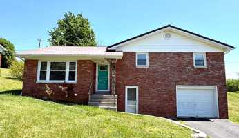 featured image of 315 Green Acres Dr